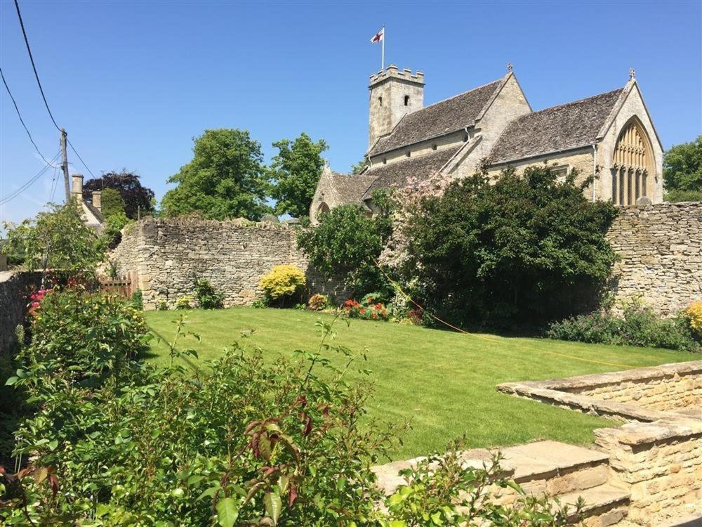 Hillside Cottage Burford Bagian luar foto
