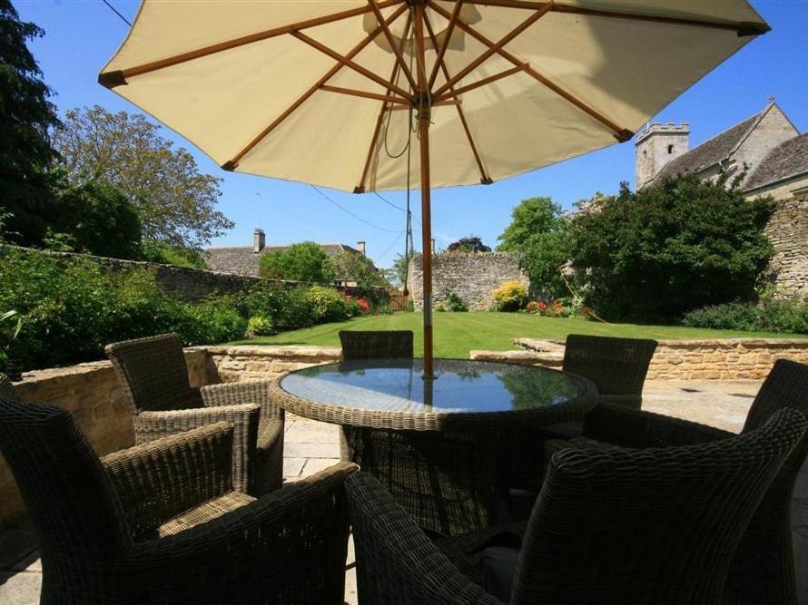 Hillside Cottage Burford Bagian luar foto